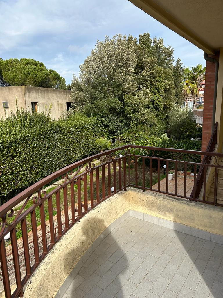 Appartamento in villa bifamiliare, a pochi passi dalla clinica del Mediterraneo, Ragusa