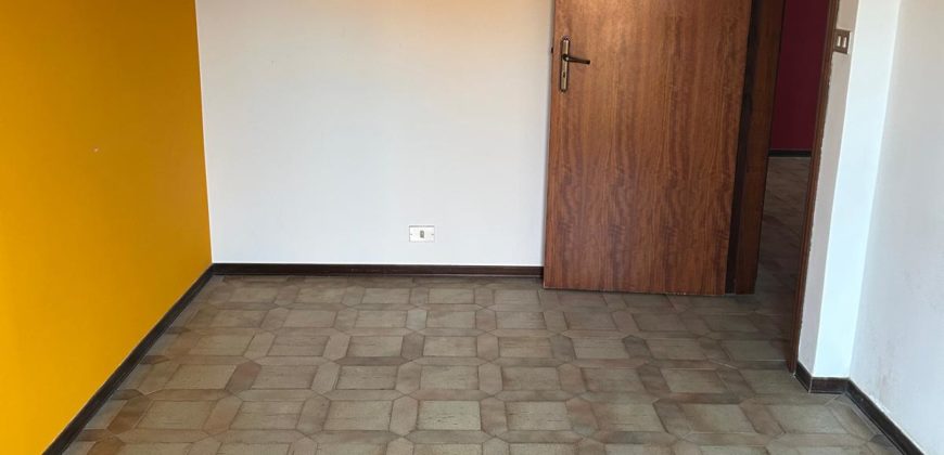 Appartamento quarto piano Zona Viale Europa Appartamento quarto piano Zona Viale Europa