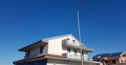 Ufficio o Appartamento in Viale delle Americhe, zona BAPR, Ragusa.