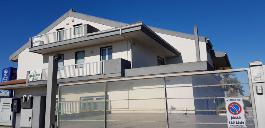 Ufficio o Appartamento in Viale delle Americhe, zona BAPR, Ragusa.