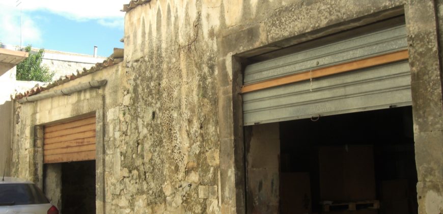 Magazzino sito a pochi passi da Corso XXV aprile, Ragusa Ibla