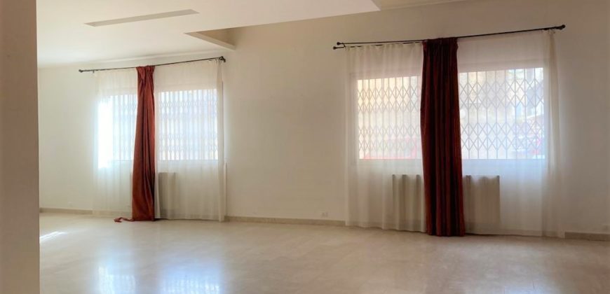 Vendesi o Affittasi Locale commerciale via G.B. Odierna, Ragusa