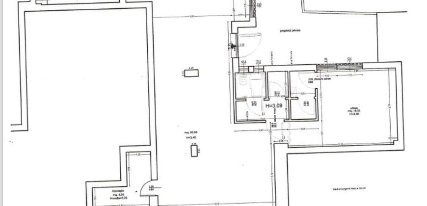 Vendesi o Affittasi Locale commerciale via G.B. Odierna, Ragusa