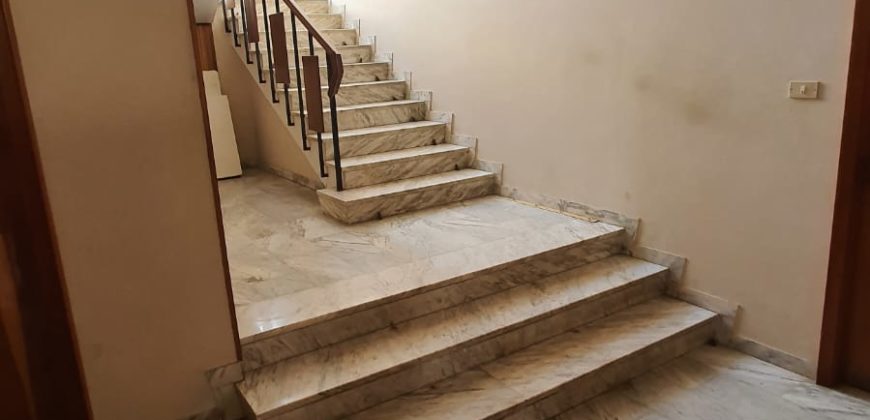 VENDESI PRESTIGIOSA CASA NEL CUORE DI MARINA DI RAGUSA