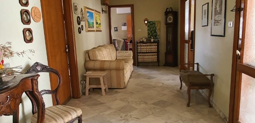 VENDESI PRESTIGIOSA CASA NEL CUORE DI MARINA DI RAGUSA