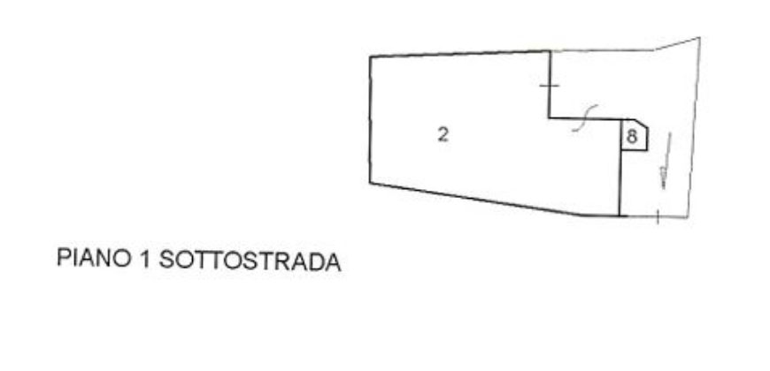 VENDESI LOCALE COMMERCIALE E MAGAZZINO/GARAGE, CON VETRINE FRONTE STRADA IN VIA ARCHIMEDE ALTA, RAGUSA
