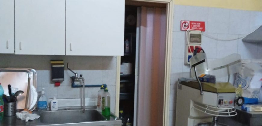 Vendesi laboratorio artigianale in via Neghelli, Vittoria RG