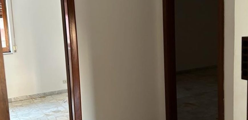 Appartamento piano quarto, zona sacra famiglia, Ragusa