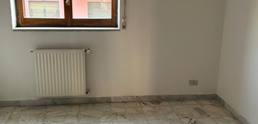 Appartamento piano quarto, zona sacra famiglia, Ragusa