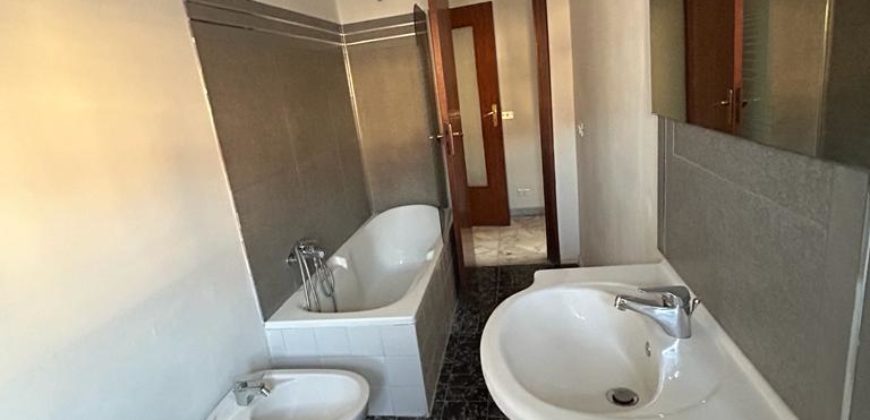 Appartamento piano quarto, zona sacra famiglia, Ragusa