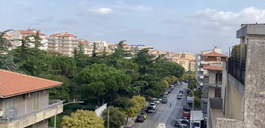 Appartamento piano terzo, via Archimede alta, Ragusa