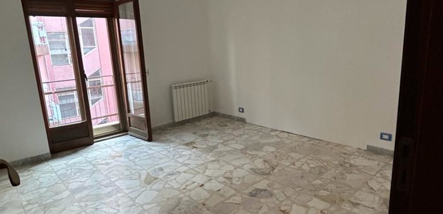 Appartamento piano quarto, zona sacra famiglia, Ragusa