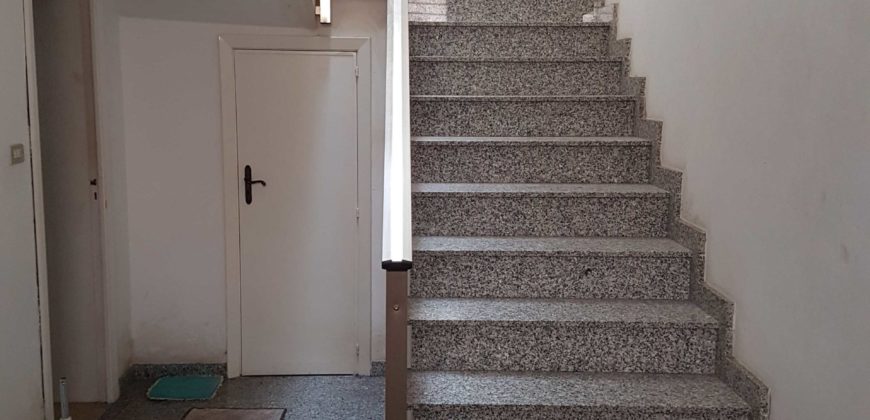 Casa singola con garage, via Oberdan, Ragusa