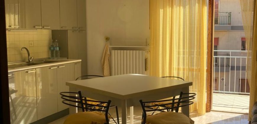 Appartamento con Garage e Vista Panoramica – Via Archimede, Ragusa Alta