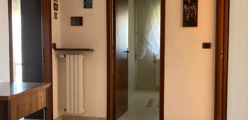 Appartamento con Garage e Vista Panoramica – Via Archimede, Ragusa Alta