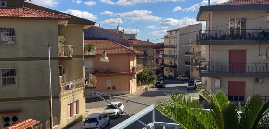 Appartamento con Garage e Vista Panoramica – Via Archimede, Ragusa Alta