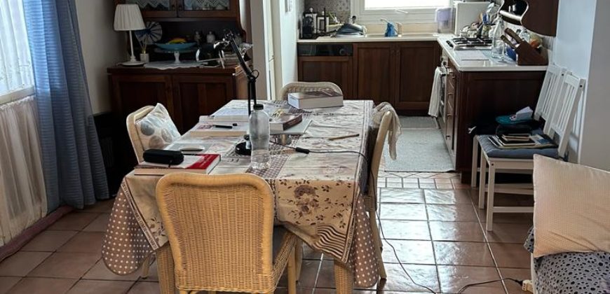Appartamento in villa bifamiliare, a pochi passi dalla clinica del Mediterraneo, Ragusa