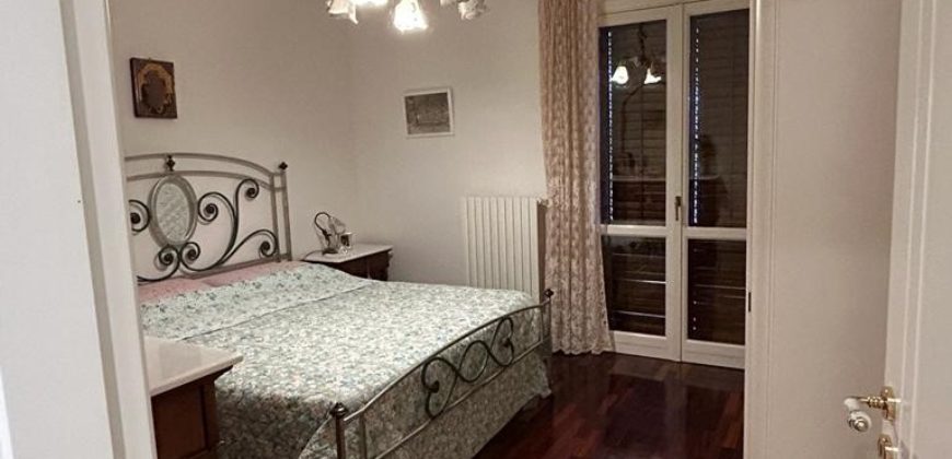 Appartamento in villa bifamiliare, a pochi passi dalla clinica del Mediterraneo, Ragusa