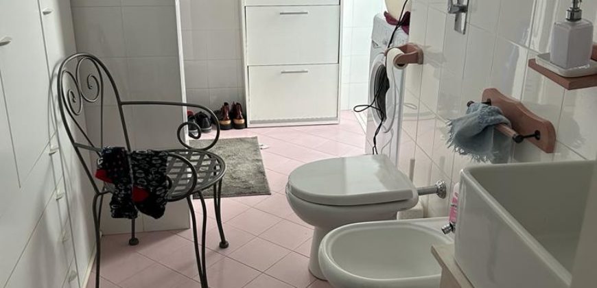 Appartamento in villa bifamiliare, a pochi passi dalla clinica del Mediterraneo, Ragusa