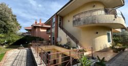 Appartamento in villa bifamiliare, a pochi passi dalla clinica del Mediterraneo, Ragusa