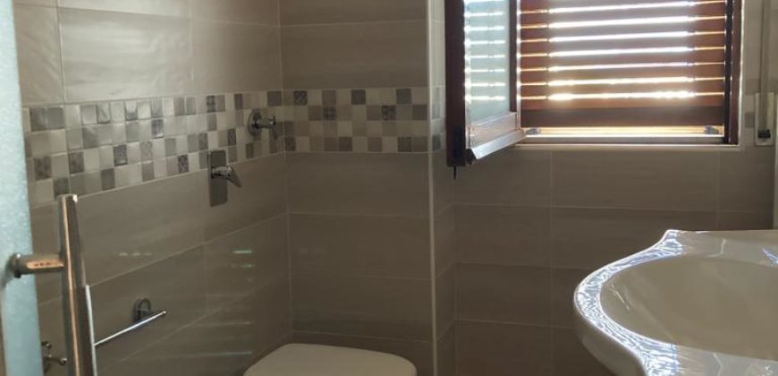 Appartamento con box auto in affitto, zona Sacra famiglia