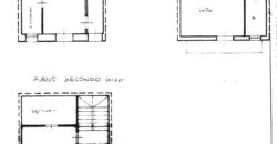 Vendesi casa singola, via Grotta d’acqua, centro. Ragusa