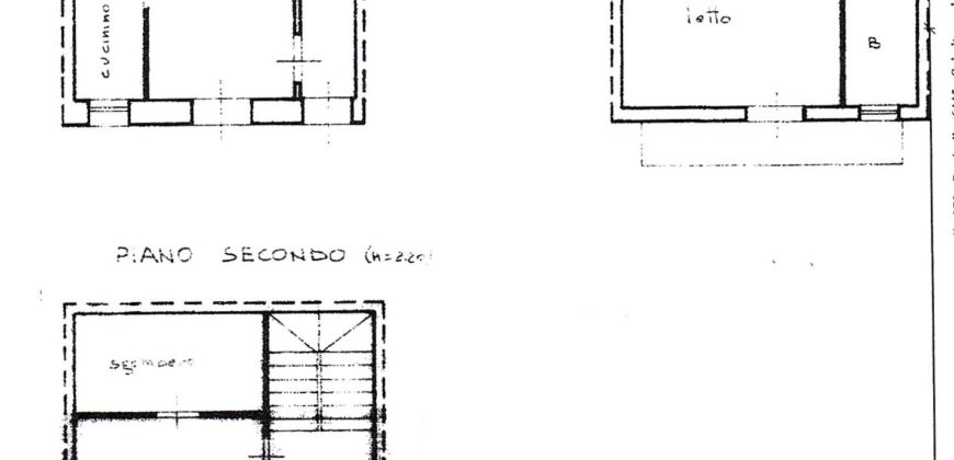 Vendesi casa singola, via Grotta d’acqua, centro. Ragusa