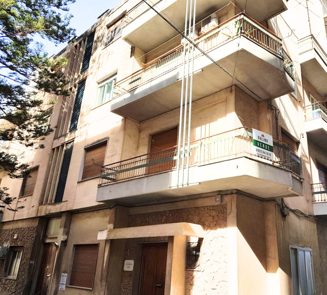 Appartamento signorile con veranda e Garage, zona Piazza Cappuccini, Ragusa