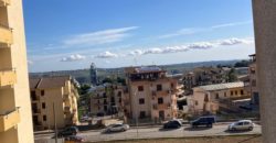 Appartamento con posto auto in Via Solunto, Zona Selvaggio