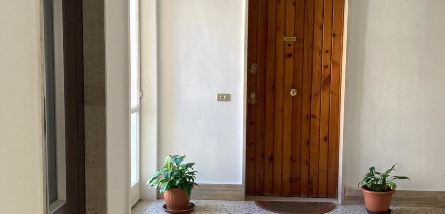 Appartamento con posto auto in Via Solunto, Zona Selvaggio