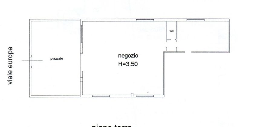 VENDESI LOCALE COMMERCIALE E MAGAZZINO – VIALE EUROPA, RAGUSA