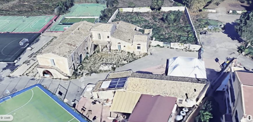 Vendesi Caseggiato rurale nel cuore di Pianetti, Ragusa