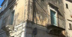 Casa singola via Roma angolo via Carrubelle Ragusa