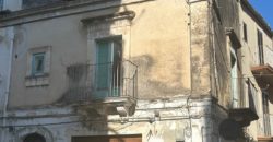Casa singola via Roma angolo via Carrubelle Ragusa