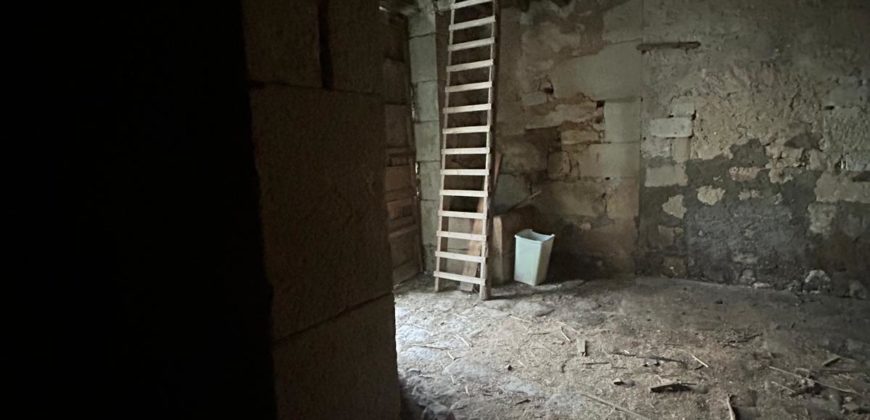 Vendesi Caseggiato rurale nel cuore di Pianetti, Ragusa