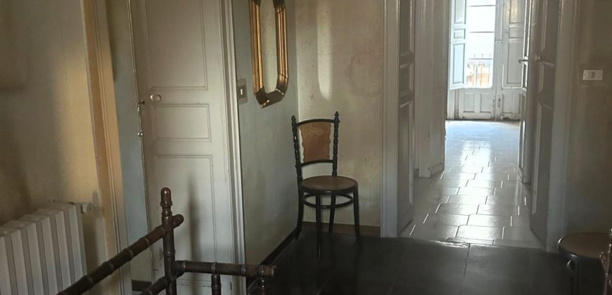 APPARTAMENTO IN PALAZZO NOBILIARE A DUE PASSI DAL DUOMO DI SAN GIORGIO A RAGUSA IBLA