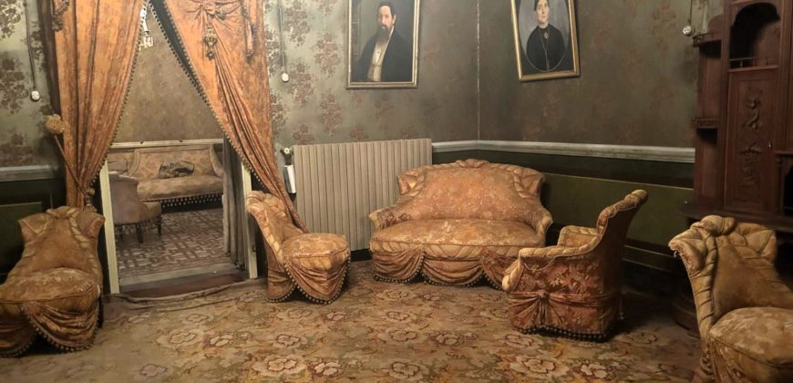 APPARTAMENTO IN PALAZZO NOBILIARE A DUE PASSI DAL DUOMO DI SAN GIORGIO A RAGUSA IBLA
