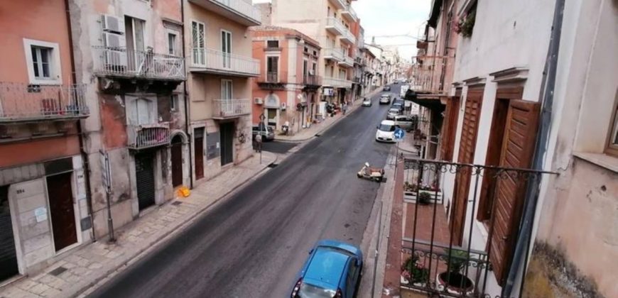 Appartamento con ingresso indipendente in Corso Italia