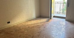 Ampio appartamento con terrazza in Via Carducci