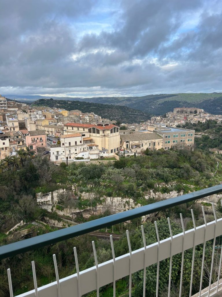 Ampio appartamento panoramico