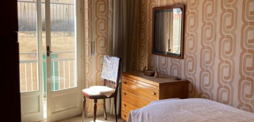 Edificio bifamiliare con garage, Zona Liceo Classico. Ragusa