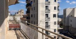 Edificio bifamiliare con garage, Zona Liceo Classico. Ragusa