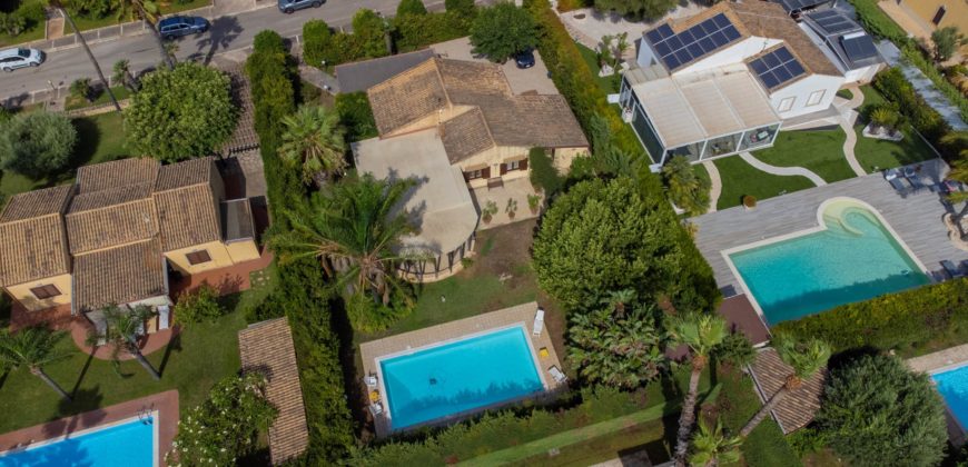 VILLA INDIPENDENTE CON PISCINA, PLAYA GRANDE