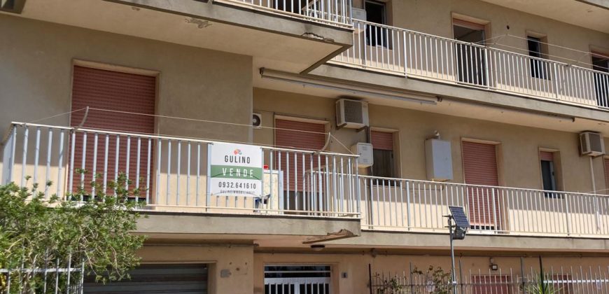 Appartamento primo piano, via Galaria. Ragusa